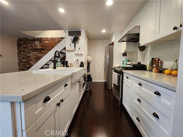 Foto del edificio - 3043 N White Ave