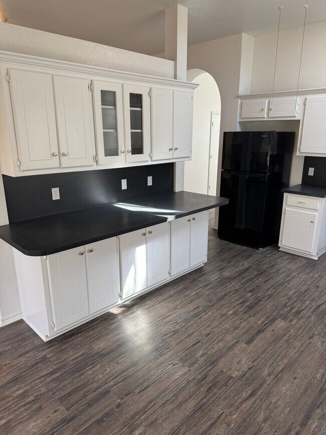 Foto del edificio - Very nice 3 bed + office, in Berkley Addition in west Norman!