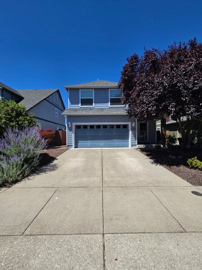 Building Photo - Cat Pet Friendly 3 Bed / 2.5 Bath Home Near I-5 in Albany, OR