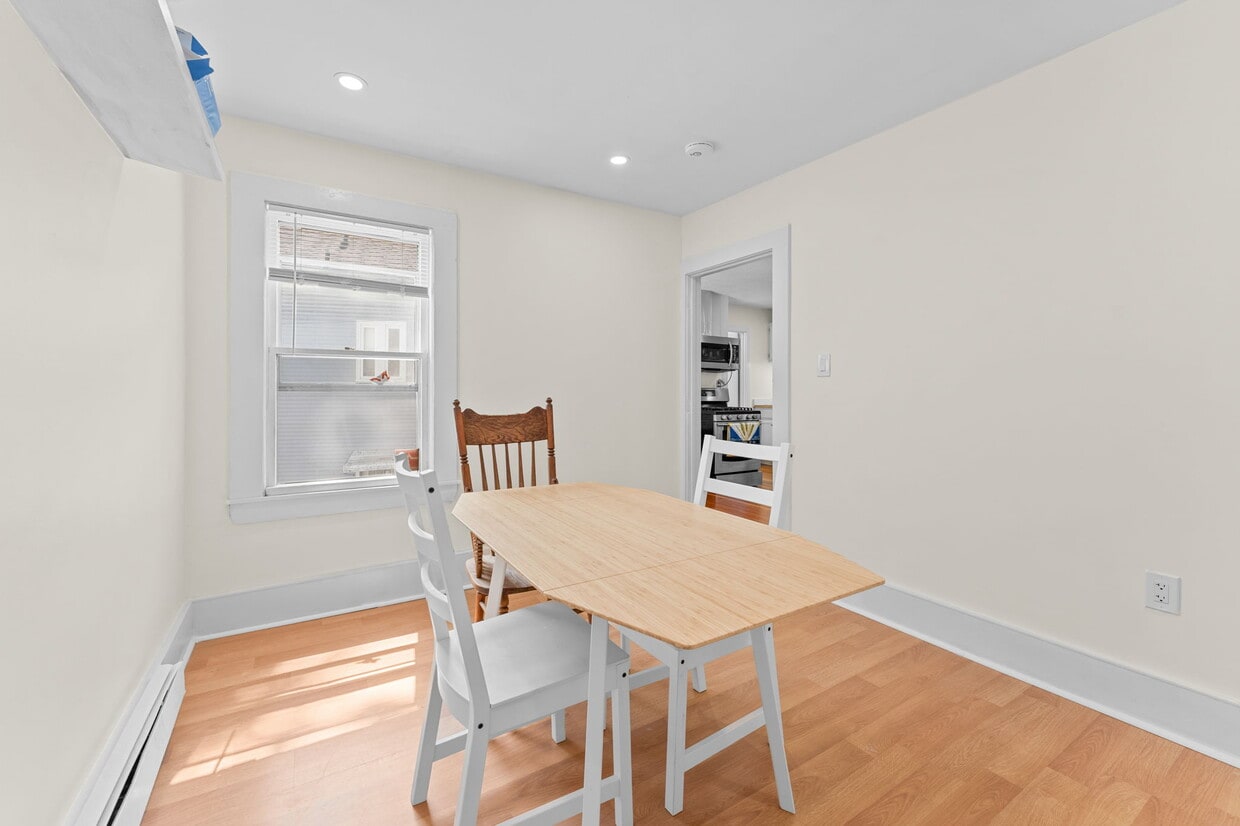 Primary Photo - 14 Glendale St