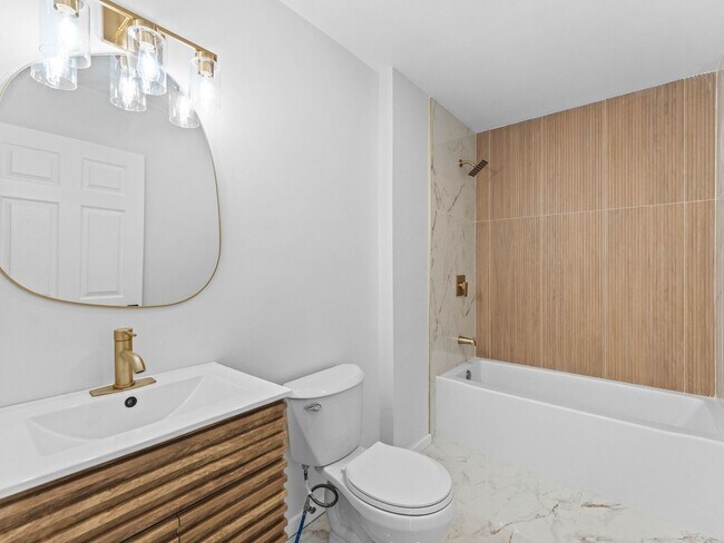 Foto del edificio - Elegant, Fully Renovated Atco Gem with Designer Kitchen & Expanded Living Space