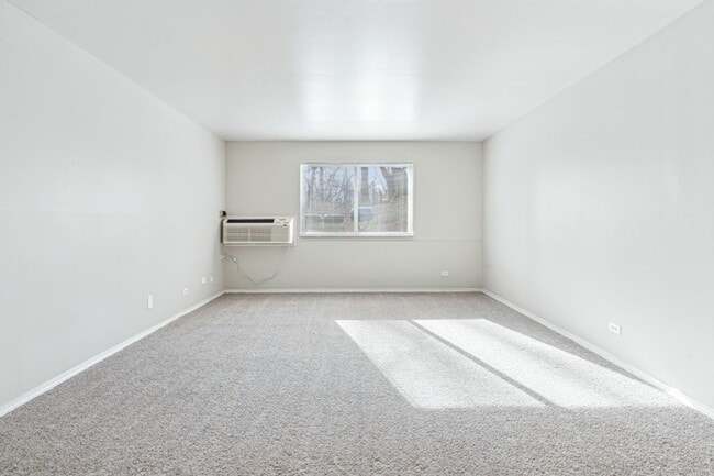 Building Photo - Park Trails Apartments