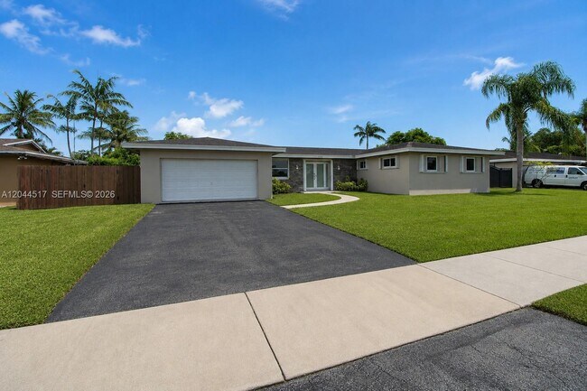 Foto del edificio - 15445 SW 99th Ct