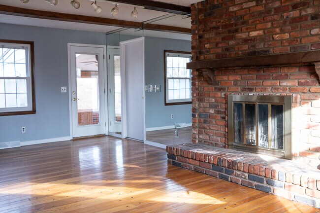 Foto del edificio - 10737 Silverbrook Dr