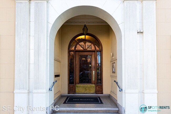 Building Photo - 2 br, 2 bath Condo - 2265 Broadway St. 226...