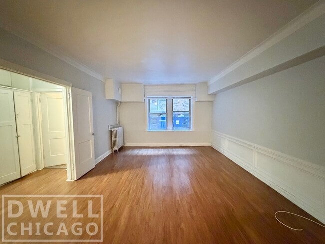 Building Photo - 2341 N Commonwealth Ave