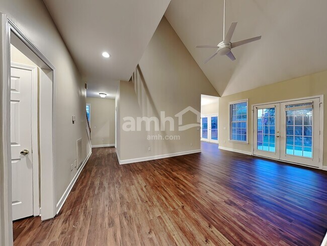 Foto del edificio - 501 Yearling Rd