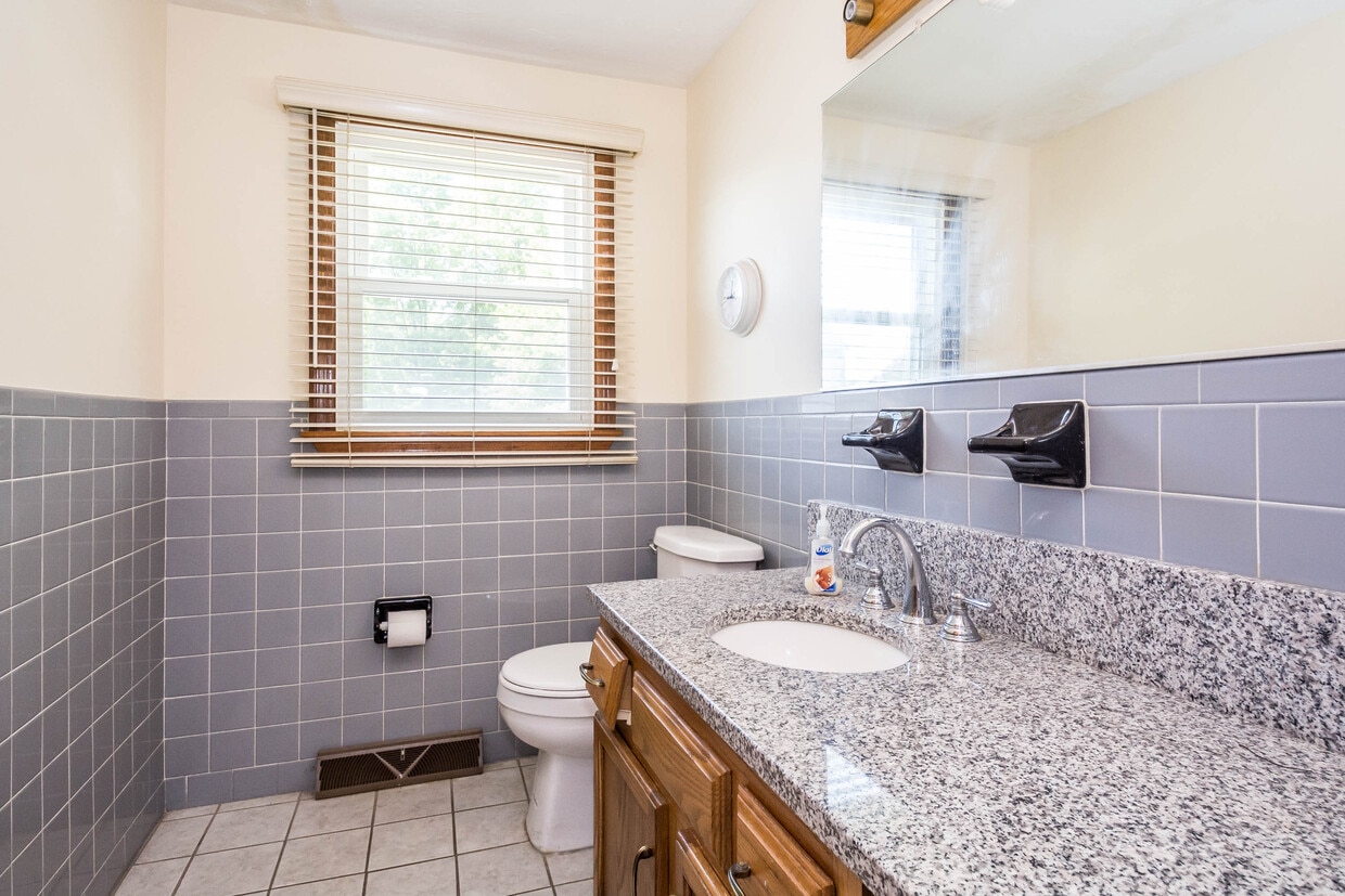 2 Fred Dolan Cir, Raynham, MA 02368 Townhome Rentals in Raynham MA