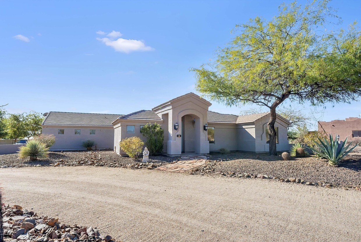 Primary Photo - 26758 N 59th St