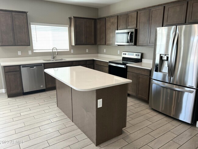 Foto del edificio - 8213 S 45th Ave