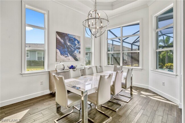 Foto del edificio - 6399 Warwick Ave