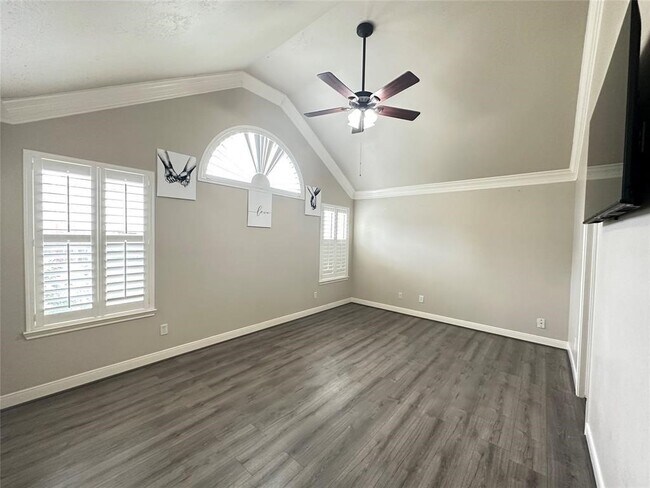 Foto del edificio - 1526 Waterside Village Drive