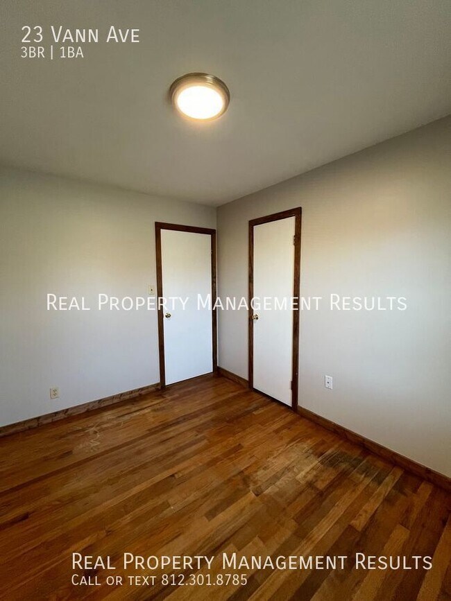 Building Photo - 3 Bedroom, 1 Bath Home East Side