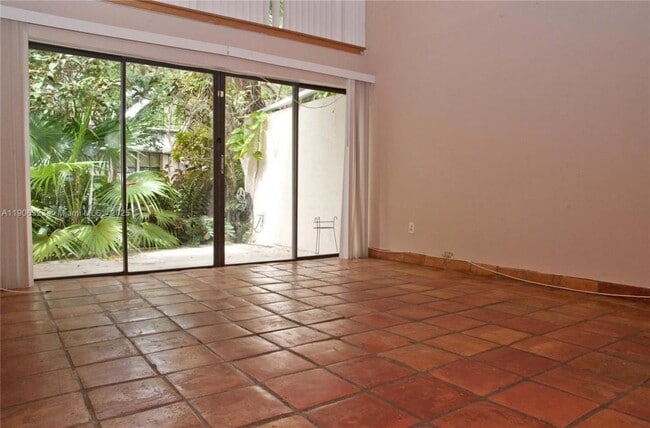 Foto del edificio - 19216 NE 25th Ave