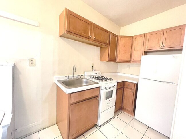 Foto del edificio - 829 N Cass St