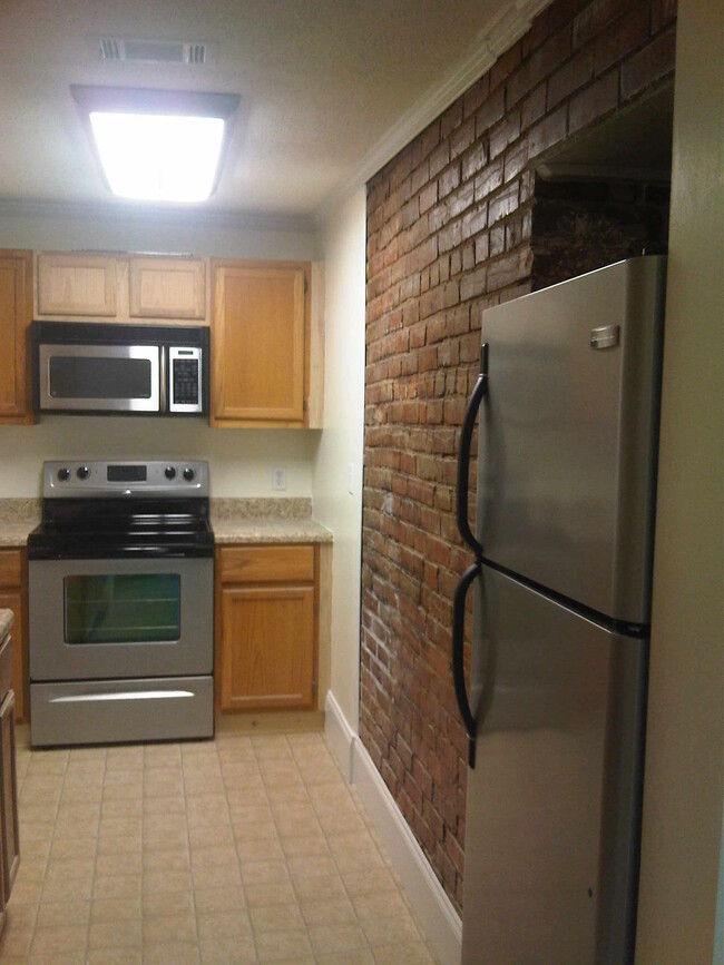 Building Photo - 936 Hickman Rd