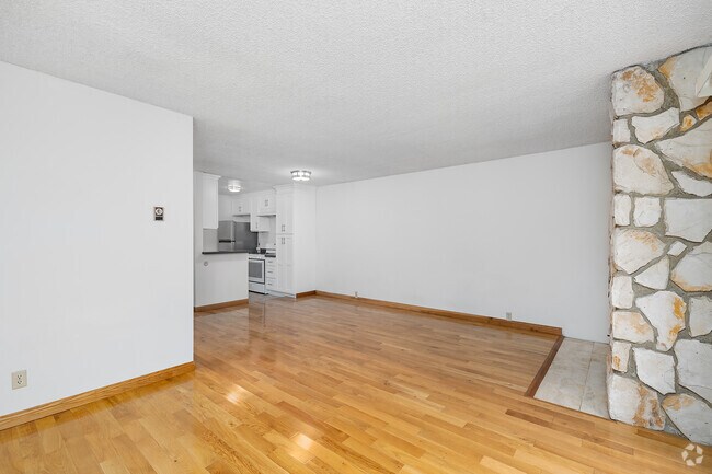 2 habitaciones, 2 baños - 102 m² - Sala de estar - Rose Kelton Apartments