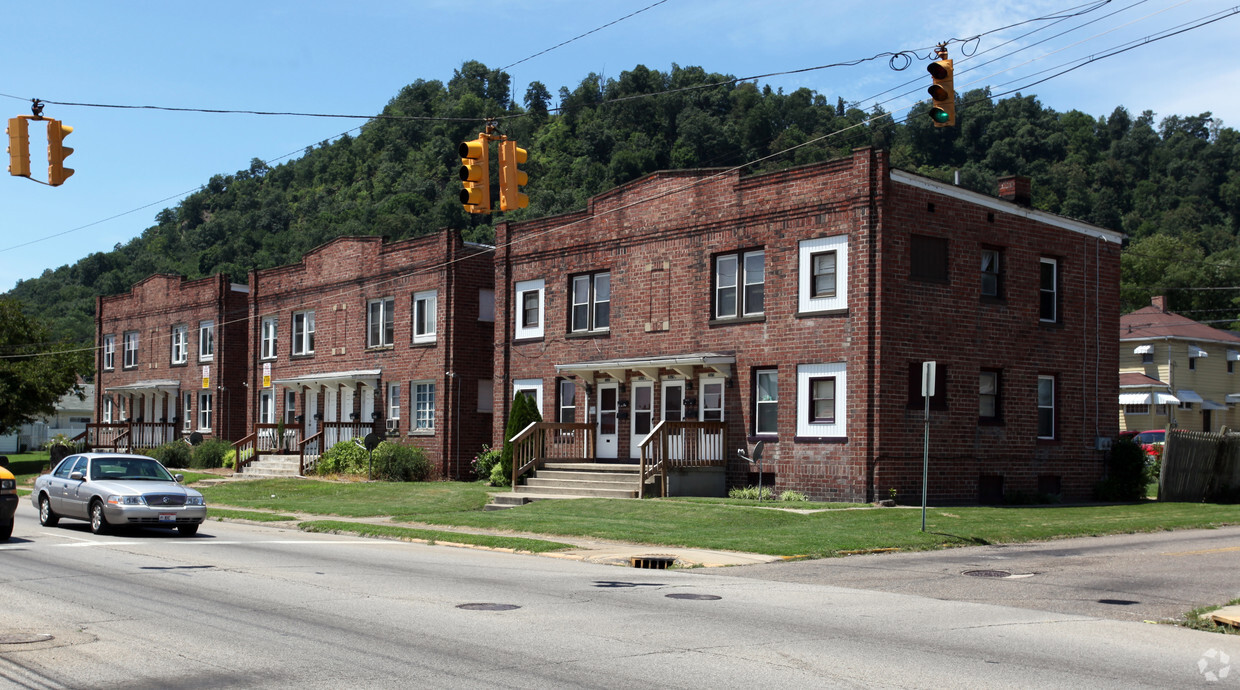 Building Photo - 3417-3437 Rhodes Ave