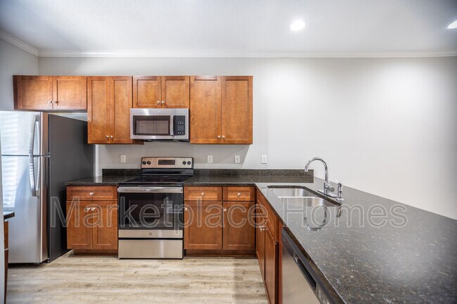 Building Photo - 211 Adderman Dr