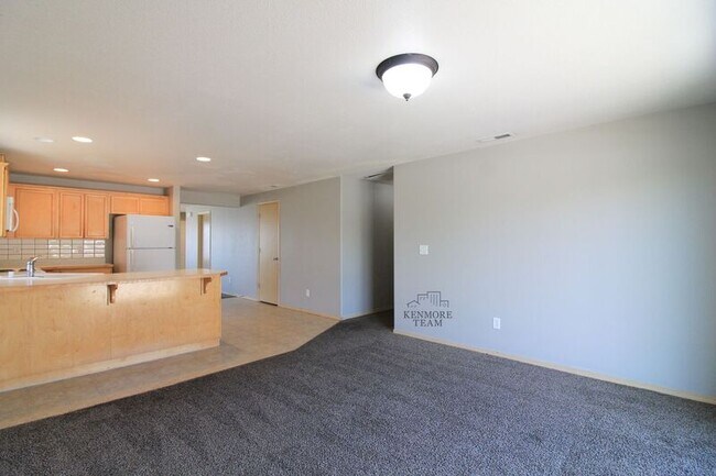 Building Photo - 8619 Oliver Dr