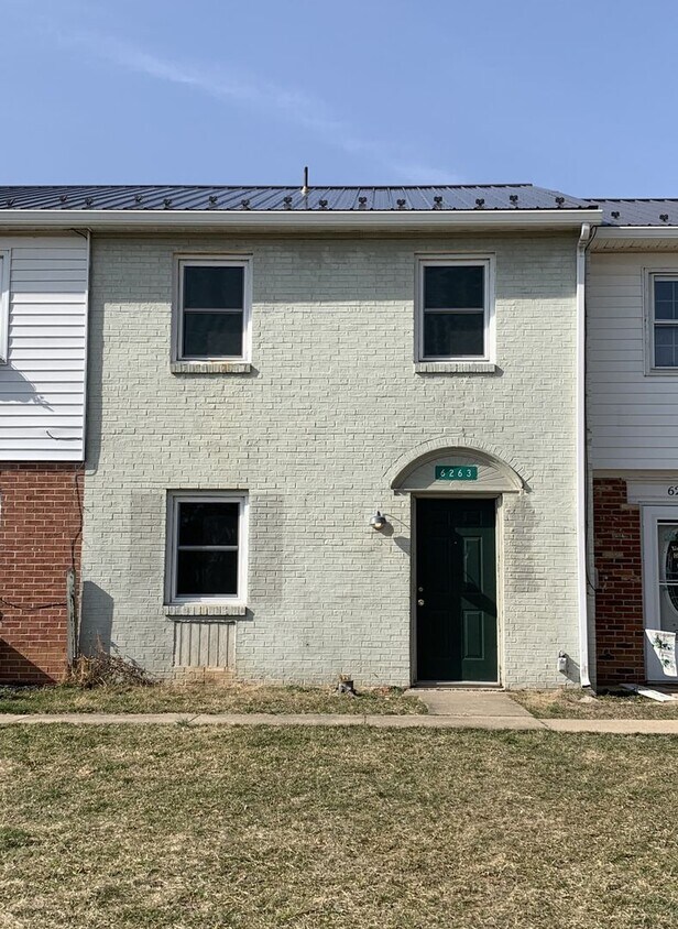 6263 Mountain View Dr, Chambersburg, PA 17202 Townhome Rentals in