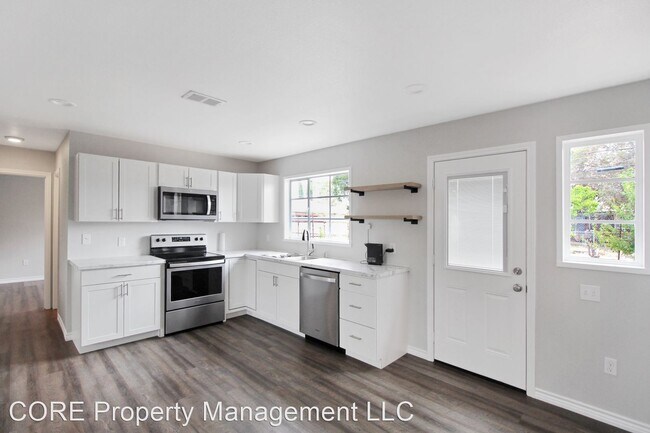 Building Photo - 1522 N Pennington Dr