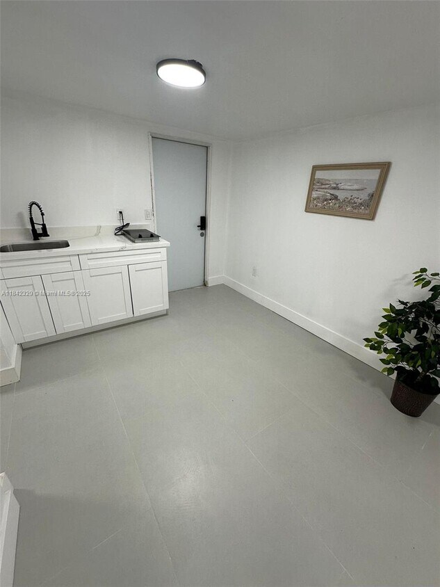 Foto del edificio - 5850 Wiley St