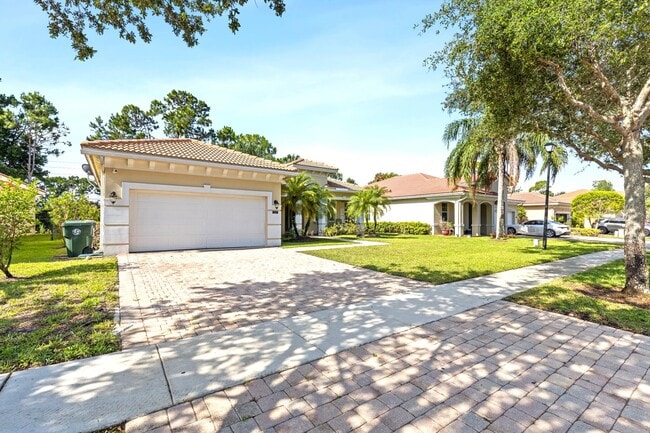 Building Photo - 6809 Osage Cir