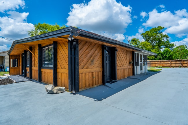 Photo - 1118 Overdale St House