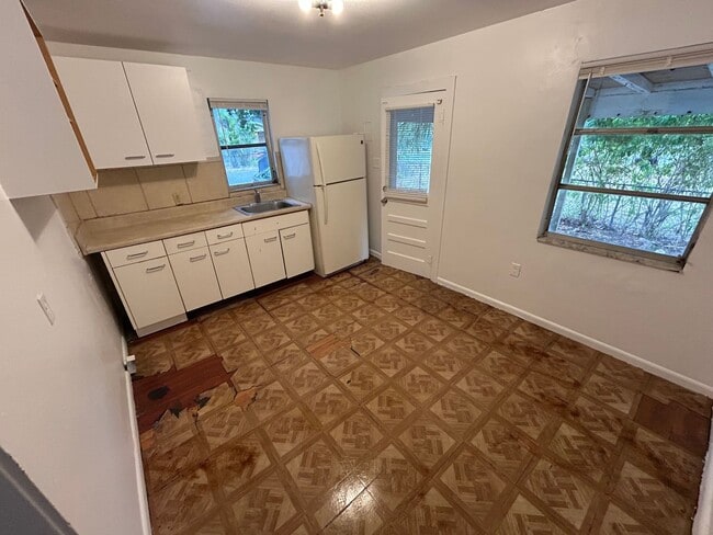 Foto del edificio - Cozy 2 bedroom home near local amenities