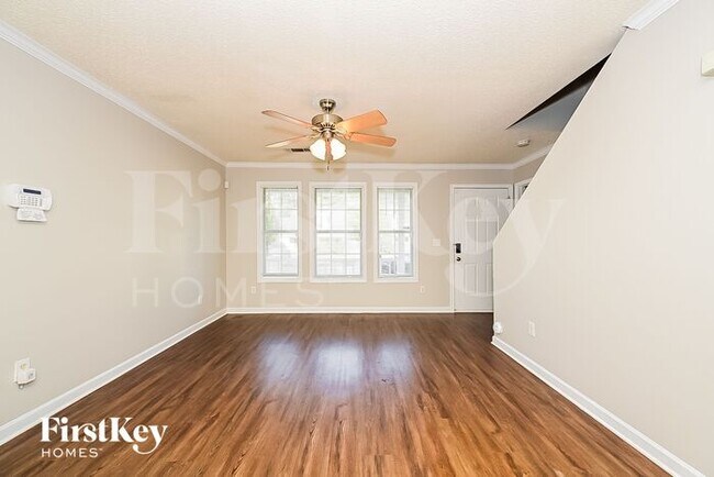 Building Photo - 1390 North Hampton Drive