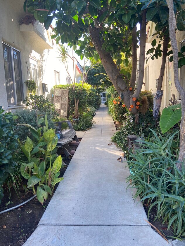Foto principal - 628 N Plymouth Blvd