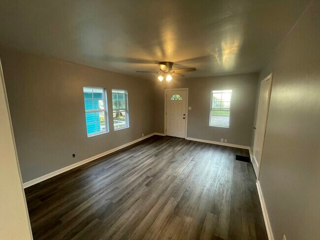 Foto del edificio - 1517 N Chester Ave