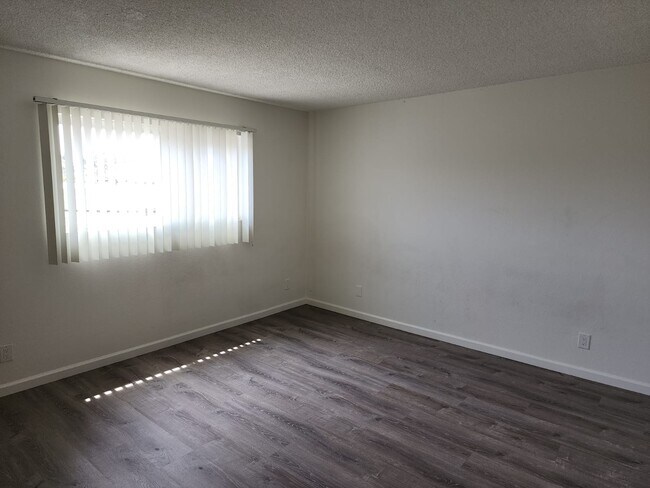 Foto del edificio - 1525 S Saltair Ave