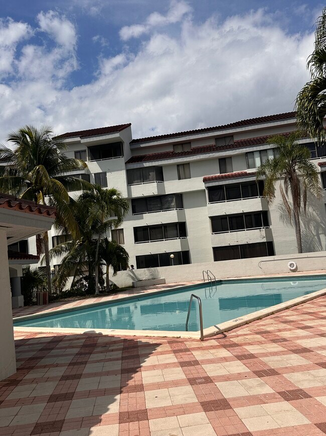 Foto del edificio - 8305 SW 152nd Ave