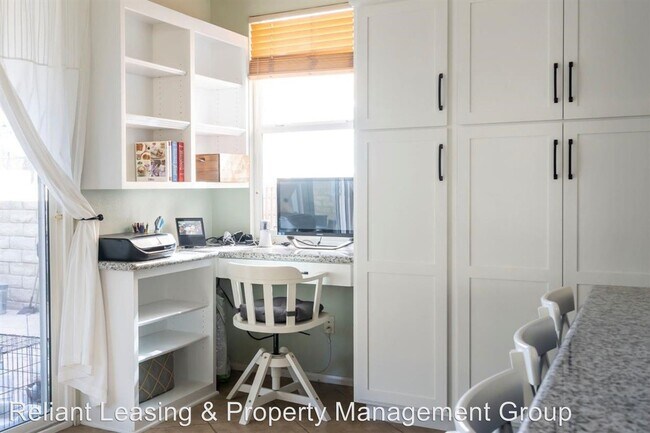 Foto del edificio - 4 br, 2.5 bath House - 28215 Lorita Lane