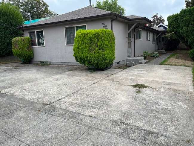 Building Photo - 2363 SE 45th Ave