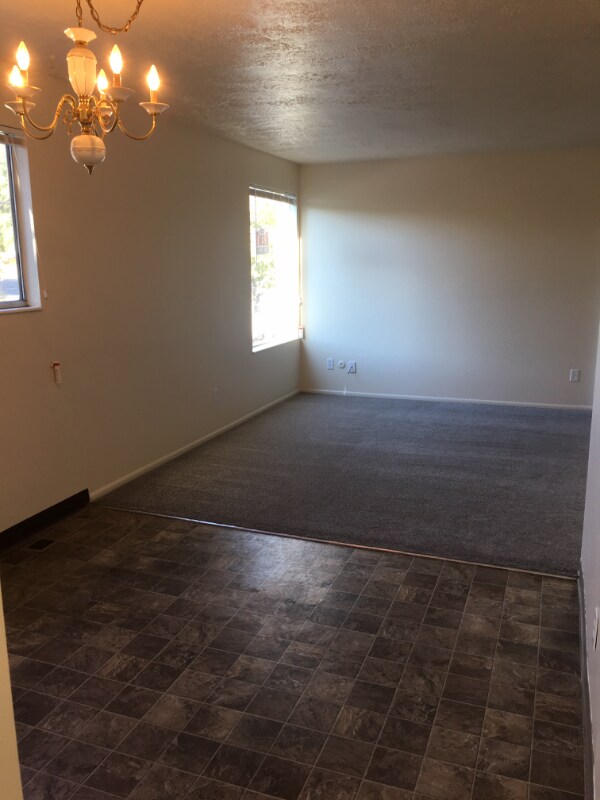 Foto del edificio - 1792 Gundersen Ln S