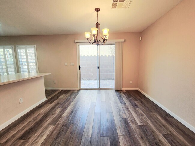 Building Photo - Gorgeous two-story single-family house