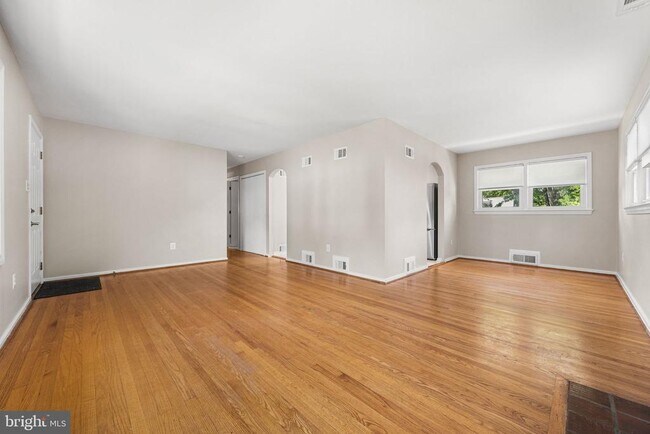 Foto del edificio - 7020 Quander Rd
