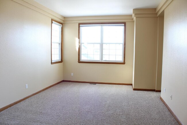 Building Photo - 5473 S Dunkirk Way