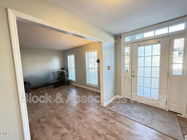 Building Photo - 8612 Hobhouse Cir