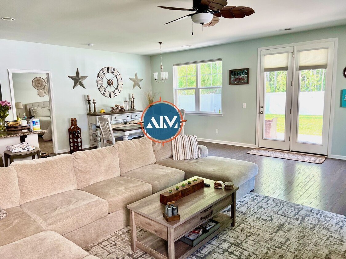 Primary Photo - $300 Off 1st Month's Rent: Gorgeous 3BR Ho...