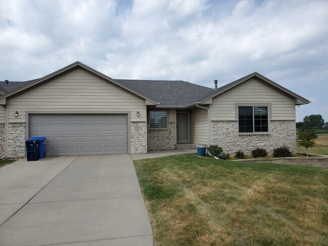 Foto del edificio - 7510 W 58th St