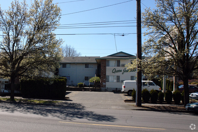 Foto del edificio - Queen Johanna Apartments