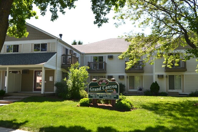 Foto del edificio - 302 Grand Canyon Dr