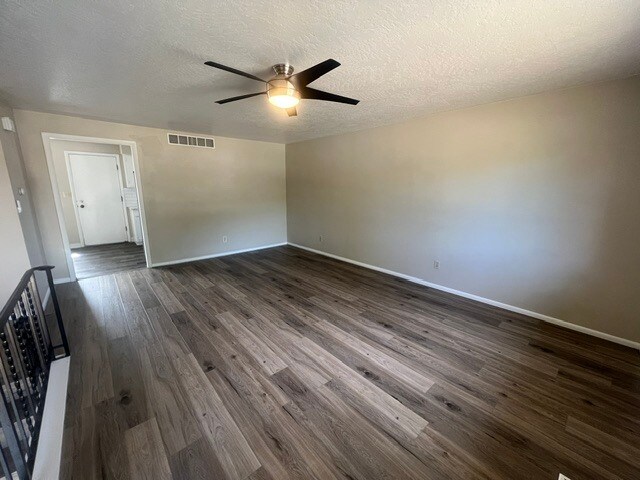Building Photo - Spacious 4 Bedroom, 2 Bath Home on Boise Bench!