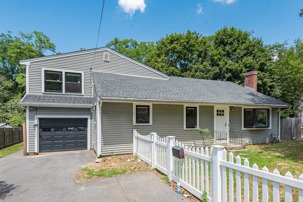 Foto principal - 483 Liberty St