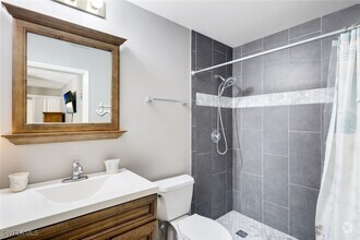 Building Photo - 14920 Summerlin Woods Dr