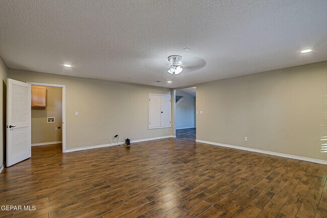 Building Photo - 14325 Pacific Point Dr